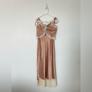 VRG GRL Set- US Size 2, UK Size 6 NWT